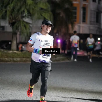 Runner Photo 7730313