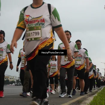 Runner Photo 7730319