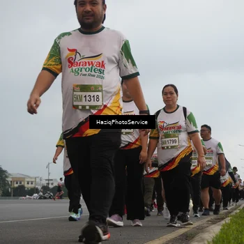 Runner Photo 7730349