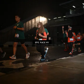 Runner Photo 7730360