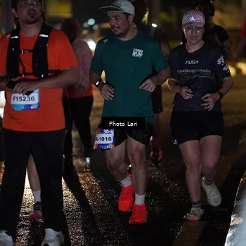 Runner Photo 7730367