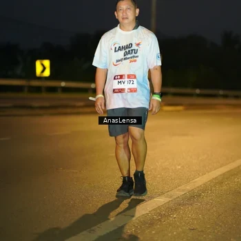 Runner Photo 7730369