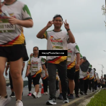 Runner Photo 7730371