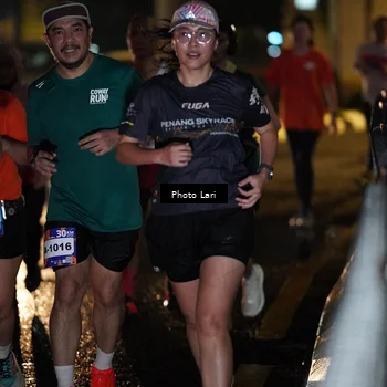 Runner Photo 7730378