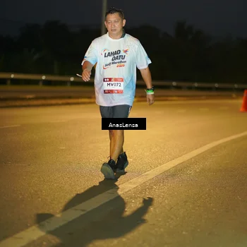 Runner Photo 7730379
