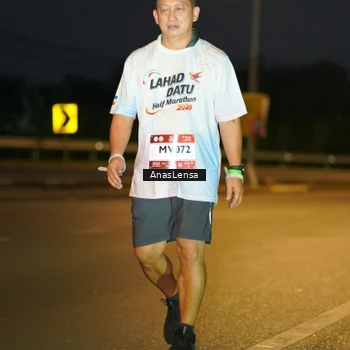 Runner Photo 7730391