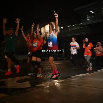 Runner Photo 7730420