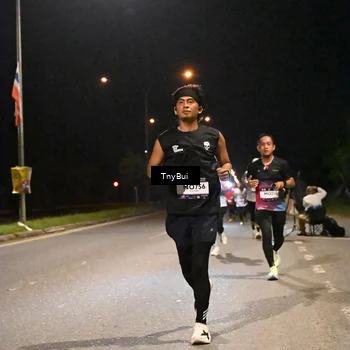 Runner Photo 7730442