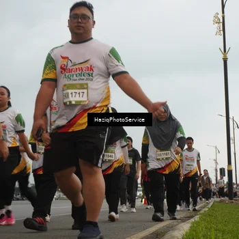 Runner Photo 7730446