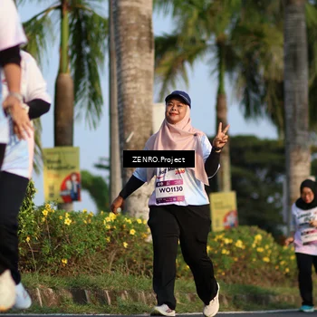 Runner Photo 7730451