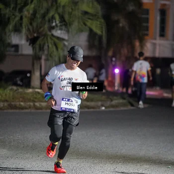 Runner Photo 7730461