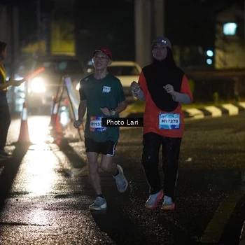 Runner Photo 7730464