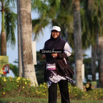 Runner Photo 7730467