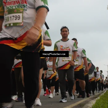 Runner Photo 7730490