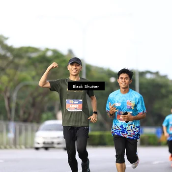 Runner Photo 7730493