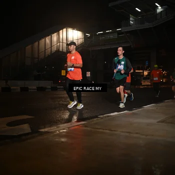 Runner Photo 7730495