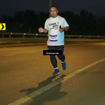Runner Photo 7730505