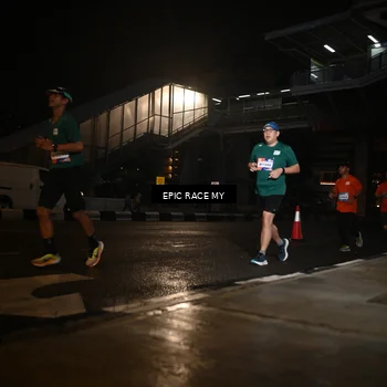 Runner Photo 7730507