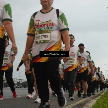 Runner Photo 7730513