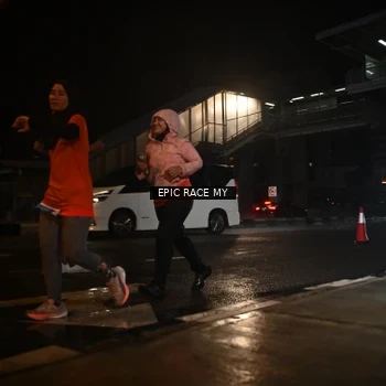 Runner Photo 7730514