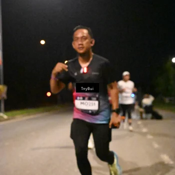 Runner Photo 7730515
