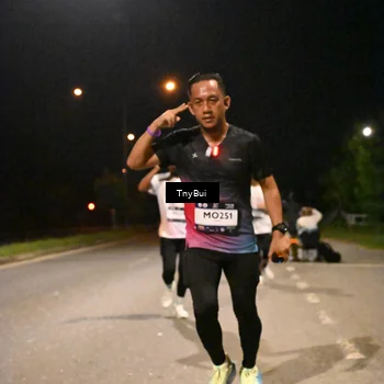 Runner Photo 7730516