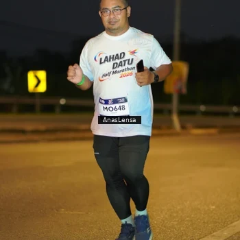 Runner Photo 7730520
