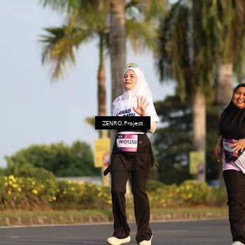 Runner Photo 7730522