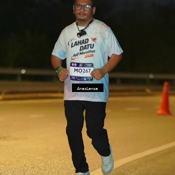Runner Photo 7730523