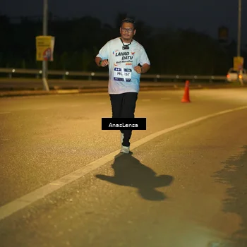 Runner Photo 7730528