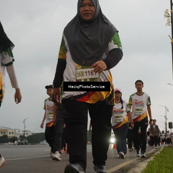 Runner Photo 7730529