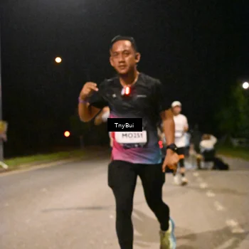Runner Photo 7730530
