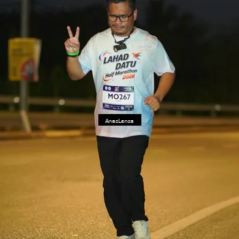 Runner Photo 7730536