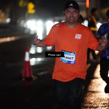 Runner Photo 7730537