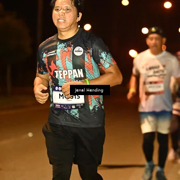 Runner Photo 7730541