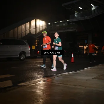 Runner Photo 7730546