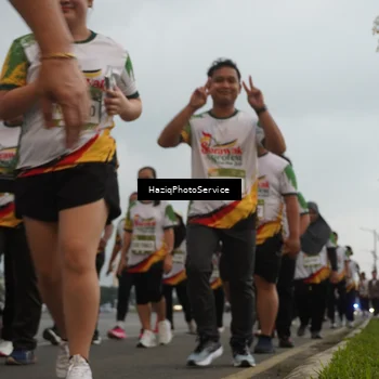 Runner Photo 7730547