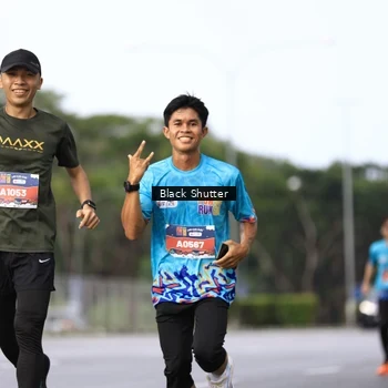 Runner Photo 7730551