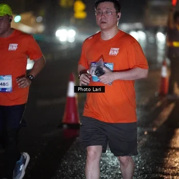 Runner Photo 7730553