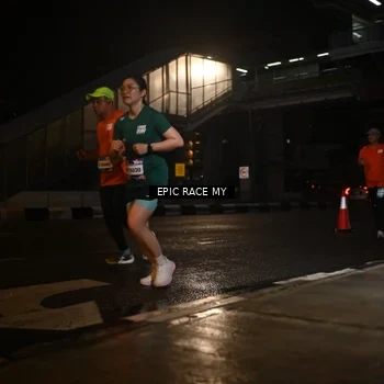 Runner Photo 7730588