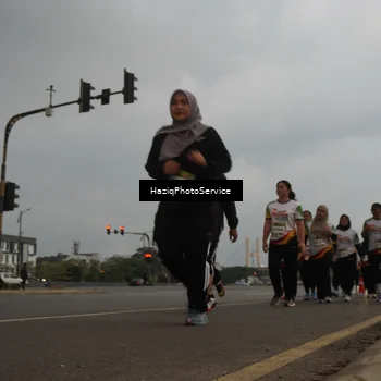 Runner Photo 7730589
