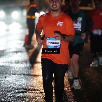 Runner Photo 7730598