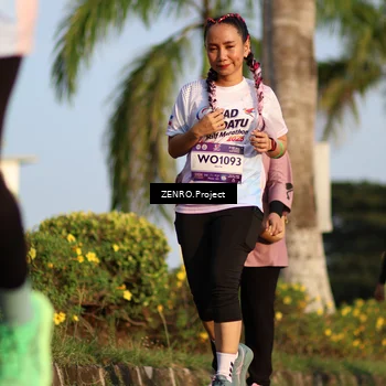 Runner Photo 7730604