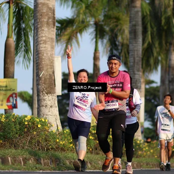 Runner Photo 7730605