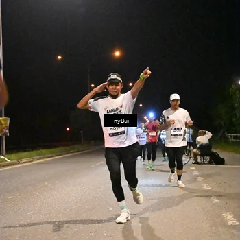 Runner Photo 7730607