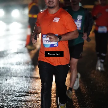 Runner Photo 7730608