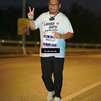 Runner Photo 7730637