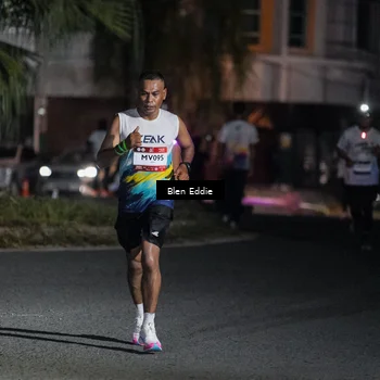 Runner Photo 7730639