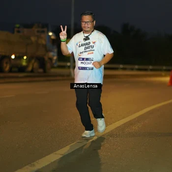 Runner Photo 7730642