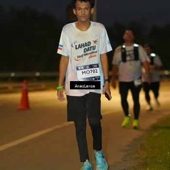 Runner Photo 7730646